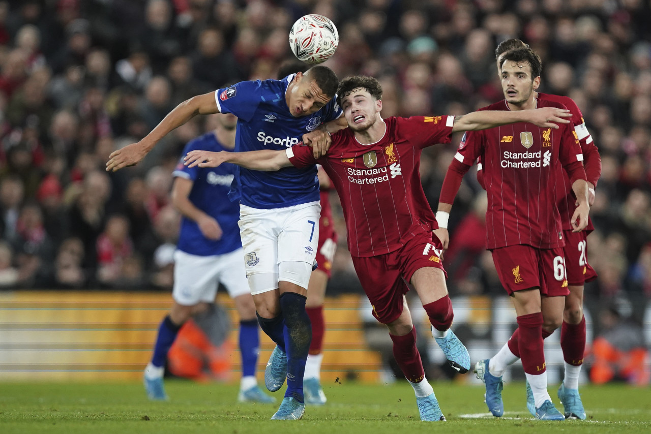 篮球NBA球队球员转会谈判进行中